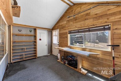 15 Little Donner Dr, Cascade, ID 83611 - photo 5