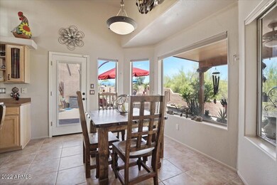 05-Dining Room