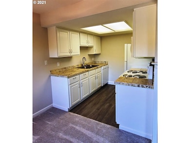 9540 SW 146th Terrace unit T-7, Beaverton, OR 97007 - photo 5