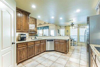 258 S Natural Springs Ln, Azle, TX 76020 - photo 7