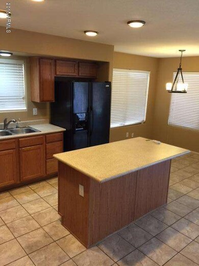 KITCHEN ISLAND