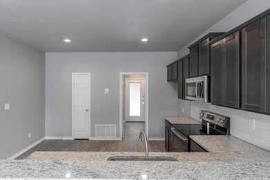 523 North St, Gladewater, TX 75647 - photo 6