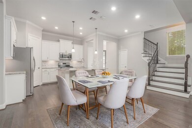 1130 Shepherd Oaks Dr, Houston, TX 77018 - photo 2