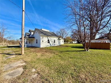 100 S Maple St, Bellflower, MO 63333 - photo 4