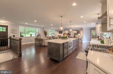 2402 Magnolia Dr, Wilmington, DE 19810 - photo 6