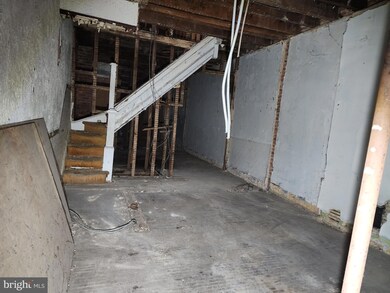 1711 N Monroe St, Baltimore, MD 21217 - photo 2