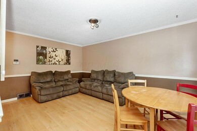 2-LivingRoom