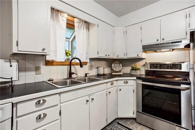 306 S Franklin St, Spring Hill, KS 66083 - photo 6