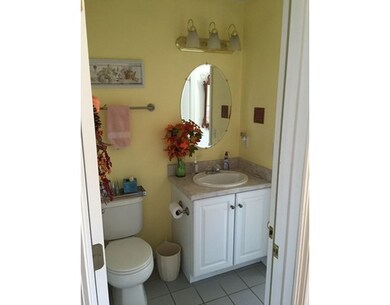 610 Thayer St unit 610, Abington, MA 02351 - photo 7