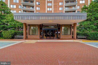 Sutton Towers Condominiums unit 235, Washington, DC 20016 - photo 5