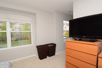 1943 Farnsworth Ln, Northbrook, IL 60062 - photo 7