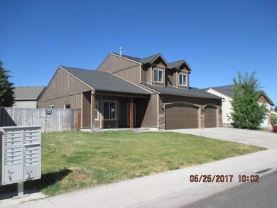 5252 Amberview Ln, Klamath Falls, OR 97603 - photo 2