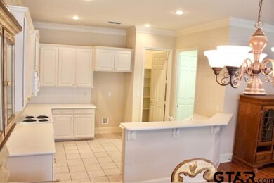 2326 Homestead Ln, Tyler, TX 75701 - photo 7