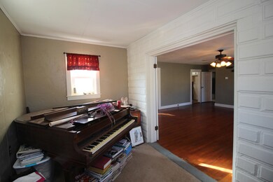 2128 W 10th St, Laurel, MS 39440 - photo 7