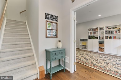 2372 Huntington Station Ct, Alexandria, VA 22303 - photo 4