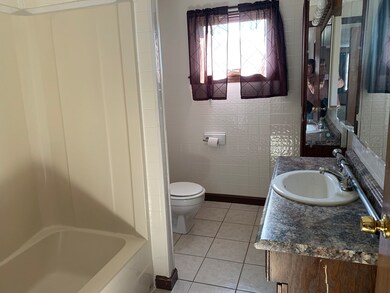 355 Field St unit 1, Fall River, MA 02721 - photo 6