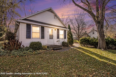 1119 W Miller Rd, Lansing, MI 48911 - photo 2