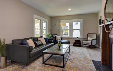 Living Room (4)