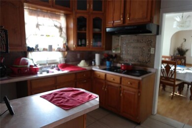 8127 Starr Ave, El Paso, TX 79907 - photo 6