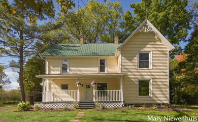 10652 Nugent Ave NE unit 8, Rockford, MI 49341 - photo 2