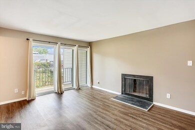 114 Duvall Ln unit 100-104, Gaithersburg, MD 20877 - photo 5