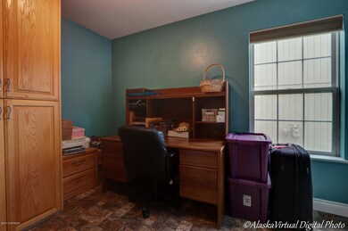 Bedroom/office
