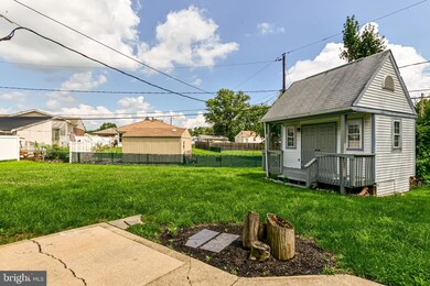 2401 W Eric Dr, Wilmington, DE 19808 - photo 2