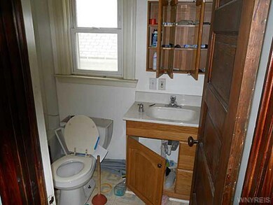 370 Miller St, North Tonawanda, NY 14120 - photo 7