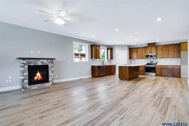 3154 5th St, Hubbard, OR 97032 - photo 6