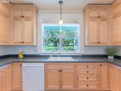 2650 Augusta St, Eugene, OR 97403 - photo 5