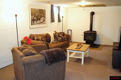 1322 N Jefferson St, New Ulm, MN 56073 - photo 5