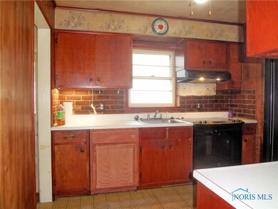 827 Turner Ave, Toledo, OH 43607 - photo 3