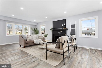 12101 Mount Pleasant Dr, Laurel, MD 20708 - photo 7