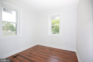 540 Crown Point Rd, West Deptford, NJ 08086 - photo 5