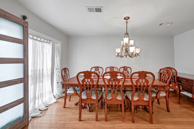 6739 Madrid St, Houston, TX 77021 - photo 5