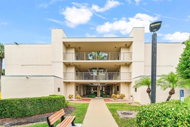 5370 Las Verdes Cir unit 2090, Delray Beach, FL 33484 - photo 4