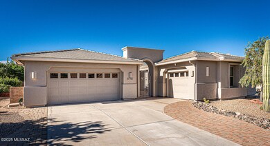 759 N Alexis Loop, Green Valley, AZ 85614 - photo 2