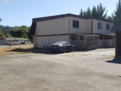 1593 E Central Ave, Sutherlin, OR 97479 - photo 2