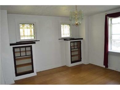 Dining Room. A view from the Ditchen to the Dining