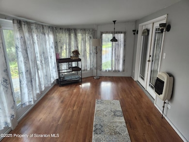 18 Circle Ave, Wapwallopen, PA 18660 - photo 6