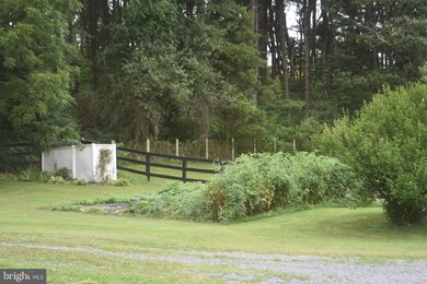 601 Hinton Rd, Luray, VA 22835 - photo 2
