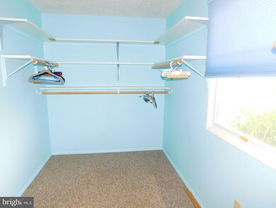 488 Bobwhite Dr, Keyser, WV 26726 - photo 3