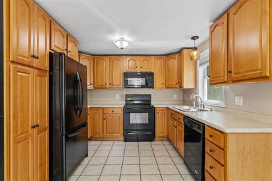 15 Checkerberry Ln, Goffstown, NH 03045 - photo 5