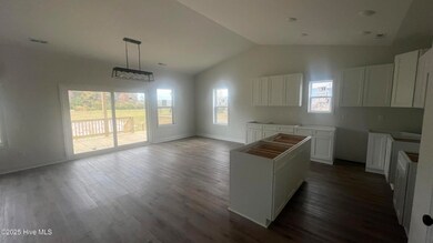 111 Camelot Dr, Holly Ridge, NC 28445 - photo 4