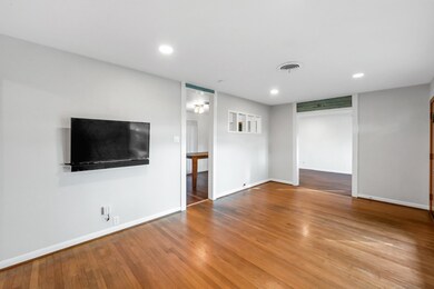 3011 Topham Cir, Houston, TX 77018 - photo 4