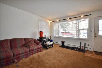 Main unit, livingroom