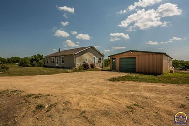 9104 SW Glick Rd, Auburn, KS 66402 - photo 2