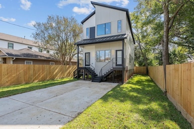1216 Johnston St unit A/B, Houston, TX 77022 - photo 2
