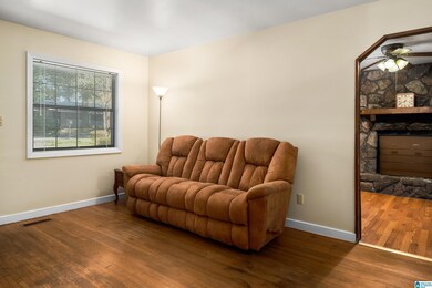 1516 Bobolink Ln NE, Center Point, AL 35215 - photo 6