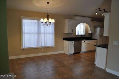 Eat in and Kitchen